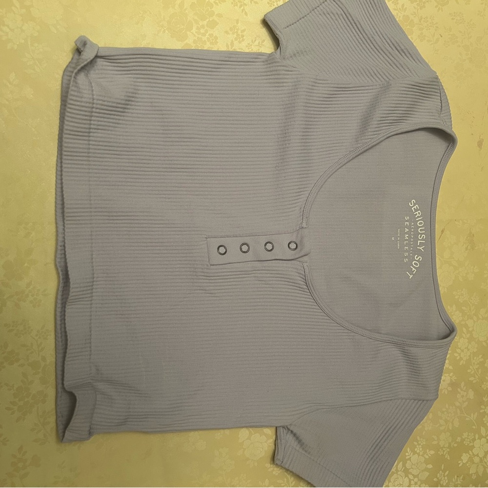 Aeropostale Light Gray Crop Top